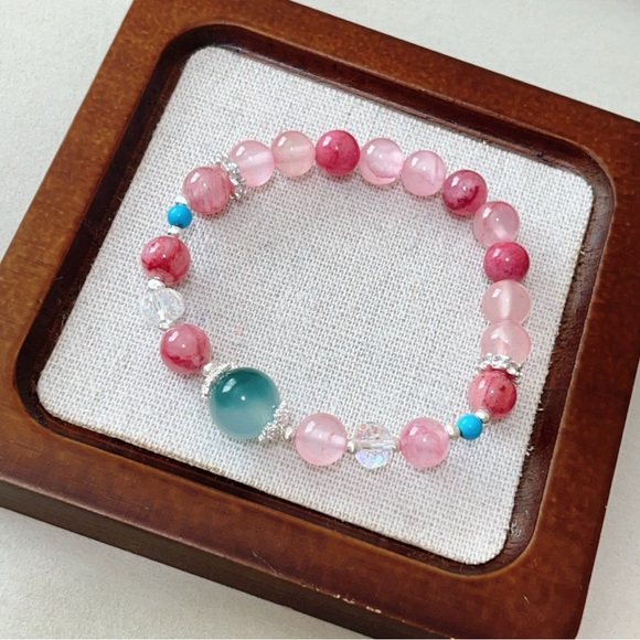 🖤 Handmade bracelet - Picture 2 of 4